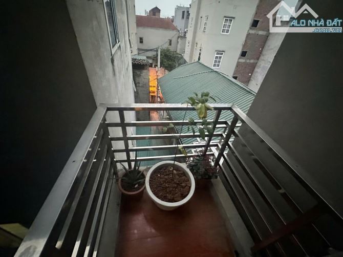 TIN NÓNG NHÀ Ở XUÂN PHƯƠNG 2 THOÁNG NGÕ ĐUA 3 GÁC - 4