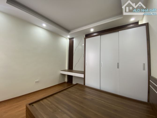 **Cần bán nhà 4 tầng phố Sơn Đồng – Phân lô tô tránh - 4