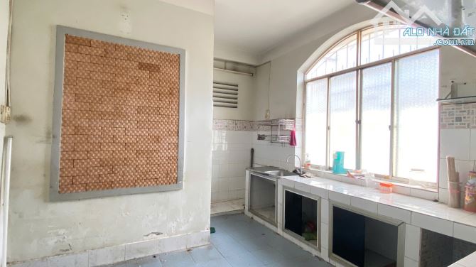 Bán nhà 1 trệt, 1 lầu sau lưng trường Ngô Quyền, gần quảng trường Tỉnh Đồng Nai 2.550 tỷ - 4