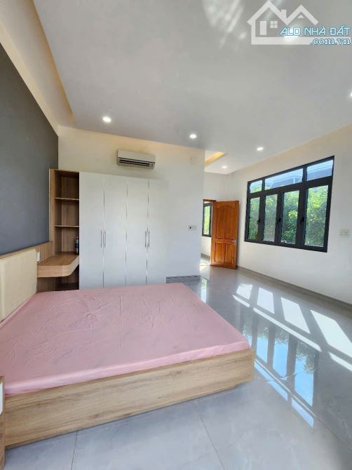Nhà 2 mặt tiền full nội thất, sổ hoàn công, gần khu Hố Lang, 2812 Dĩ An - 4