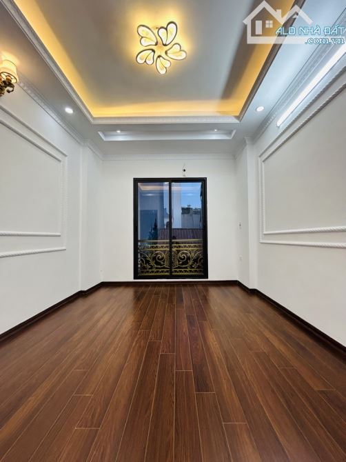 YÊN HOÀ - CẦU GIẤY - 34M x 5 TẦNG - MT 4.1m - CĂN GÓC - FULL ĐỒ - NHỈNH 7 TỶ - 4