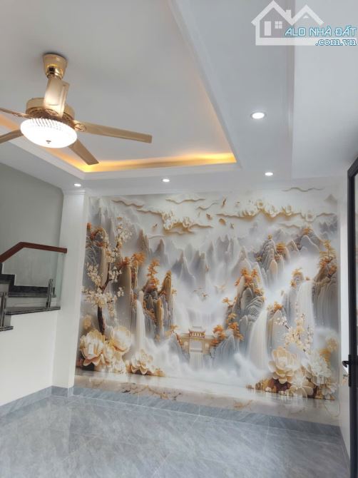 Bán nhà 3 tầng xây mới độc lập ngõ 440 chợ Hàng - 4