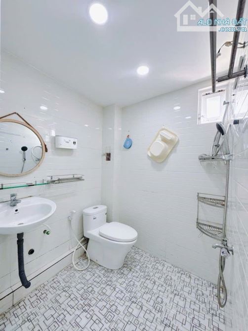 Nhà đẹp 30m2 đúc 3 tầng, SHR, không Gt, Vĩnh hội – 3,53 tỉ. - 4