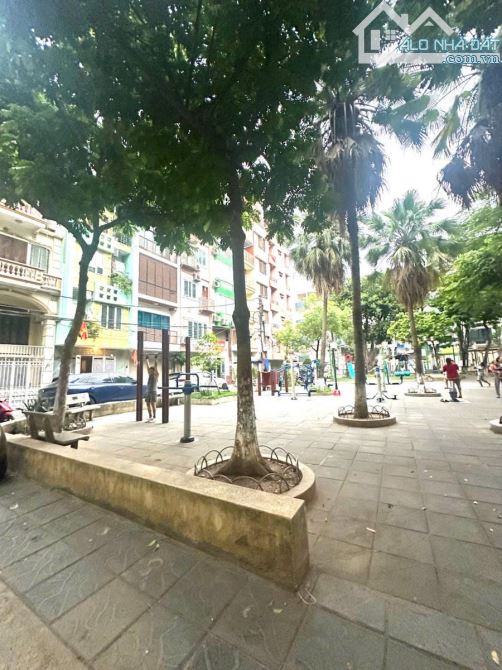 PHÂN LÔ Ô TÔ TRÁNH 50m MT 4m 5 TẦNG HOÀNG NGÂN NGUYỄN NGỌC VŨ CẦU GIẤY GIÁ 24 TỶ - 3