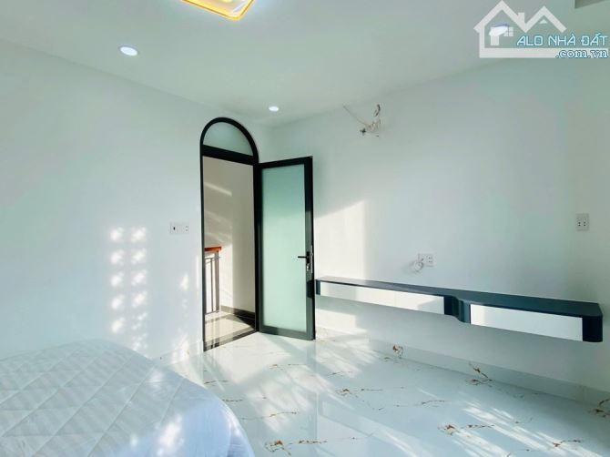 💥NHÀ MỚI FULL NỘI THẤT, GẦN CÔNG VIÊN LÀNG HOA, PHAM VĂN CHIÊU, P14, GV, GIÁ 5.9 TỶ TL. - 4