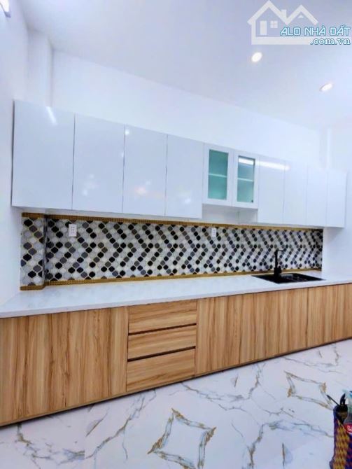 Nhỉnh 4 Tỷ - Nhà An Dương Vương Q6 - 34m2 - Ngang 4m - 4 Tầng - Ngay Bà Hom - 4