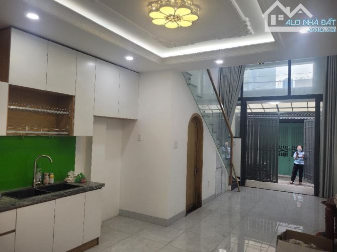 NGỘP -ĐƯỜNG SỐ 8 -P. BHHB - Q.BÌNH TÂN- NHÀ ĐẸP 5 TẦNG- 2 MẶT HXH-DT:4*12m- 4 TỶ 780 - 4