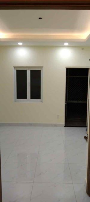 Nhà bán CMT8,Quân 10,ngang 3,2m/nở hậu3,6m× dài 13m,giá:4,2 tỷ - 4