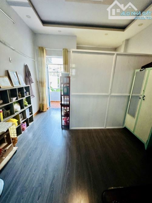 Bán nhà Phạm Văn Chiêu, phường 14, Gò Vấp, hẻm ô tô,3 tầng, 48m2, 5 tỷ hơn - 4