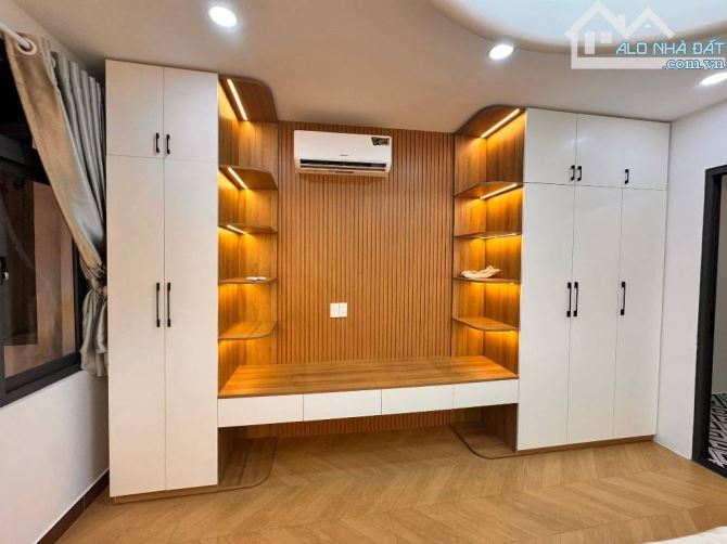 5 TẦNG BTCT HẺM XE HƠI THÔNG BÙI HỮU NGHĨA PHƯỜNG 2 QUẬN BÌNH THẠNH DT: 4/5.5*11M- 8 TỶ 85 - 4