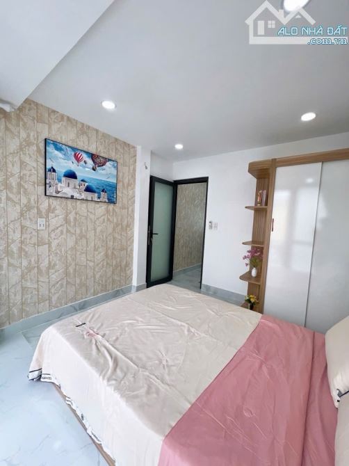 Bán Nhà Gò Vấp - Gần Đại Học Công Nghiệp - Nhà 2 Tầng - Full Nội Thất - Chỉ 3.x Tỷ - 4