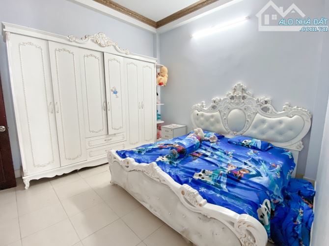 TÂN BÌNH - HẺM 8M - 5 TẦNG - DT 7m x 15m - CHỈ 12.6 TỶ - 4
