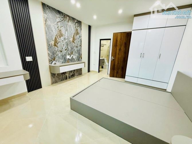 HOA HẬU NHÀ ĐẸP TỪ LIÊM MỚI XÂY 2 THOÁNG THANG MÁY Ô TÔ TRÁNH - 4