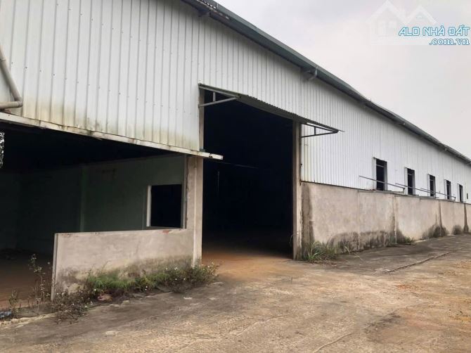 YÊN BÀI - BA VÌ-HÀ NỘI - Ô TÔ TRÁNH -KINH DOANH - GIÁ 52Tr/1 mét - 4