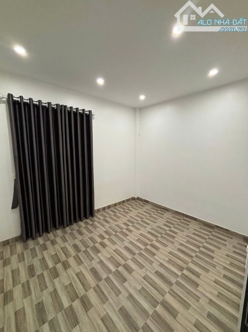 CHO THUÊ NHÀ ĐƯỜNG THIÊN LÔI MỚI CỨNG - Lê Chân - Hải Phòng - 4 ngủ đẹp - sạch sẽ - 4
