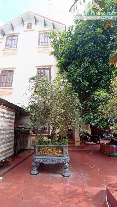 TĐC - Đông Dư -120m 3 Tầng - MT 8m - Dân Xây kiên cố - Ở+ Cho Thuê chỉ_13,85 Tỷ - 9