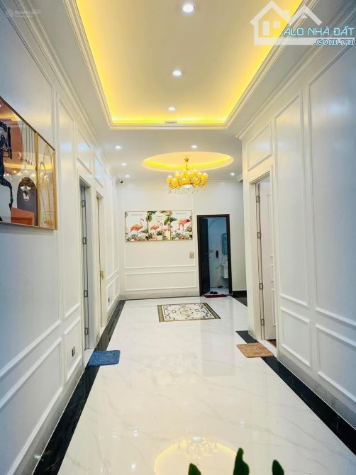 Biệt thự sân vường Công viên Cầu Giấy - Đường rộng 20m - 345m2 - MT 16m - hầm - 102 tỷ - 5