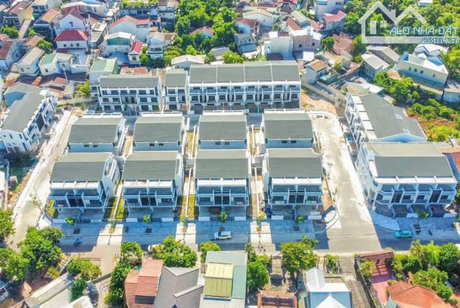 Bán nhà thô 3 tầng mặt tiền đường Trần Thái Tông, phường Thuận Hóa, TP Huế, chỉ 5,25 Tỷ - 5
