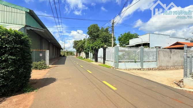 🏡 BÁN NHÀ THỊ TRẤN ĐẤT ĐỎ – GIÁ TỐT CHỈ 1 TỶ 290 TRIỆU 📍 Vị trí: Thị trấn Đất Đỏ - 5