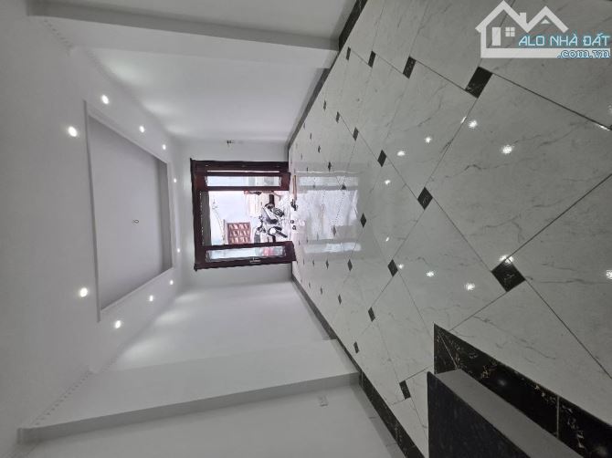 Bán nhà Tư Đình- 13 tỷ 6 tầng thang máy, gara ô tô, sổ vuông, dân cư đông - 5