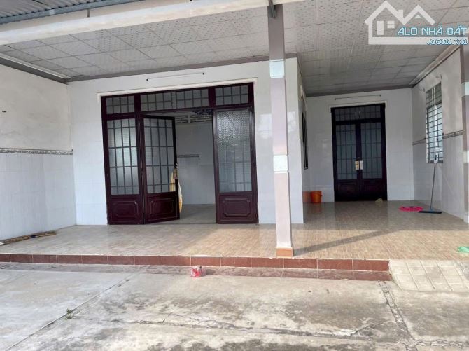 Nhà trống bán gấp nhà C4 ở Gia Huỳnh-Trảng Bàng. DT 155m2, giá 900 triệu. SHR. - 5