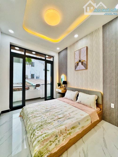 Gần mặt tiền HXH Bùi Đình Túy P12 Bình Thạnh 3 tầng 30m2 chỉ hơn 5 tỷ - 5