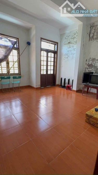 Cần bán gấp căn nhà 3 tầng ở đường Mẹ Thứ , khu vực Hòa xuân, Cẩm Lệ, Đà Nẵng - 5