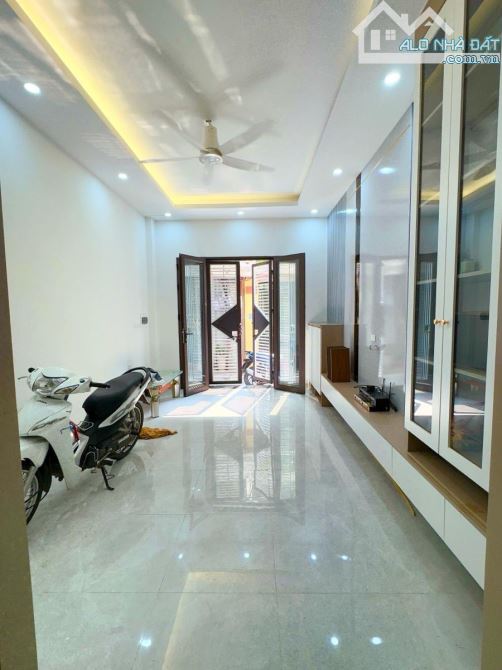 DƯƠNG QUẢNG HÀM – 31/34M² – 5 TẦNG – MT 3.3M – 8.8 TỶ - 5
