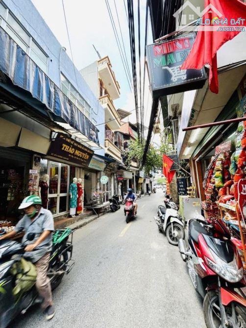 Giáp Bát, diện tích 54m, 2tầng, MT 9m, giá 13.5 tỷ Hoàng Mai