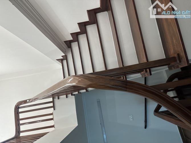 Chính chủ bán nhà 5tầng  phố Nguyễn khang ngõ ô tô đỗ cửa - 5