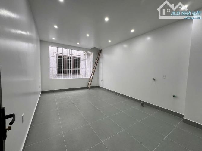 Nhà phân lô Lê Hồng Phong ( lô 22 )   - Nhà 5 tầng mới - thang máy - bìa đỏ - bản vẽ - 5