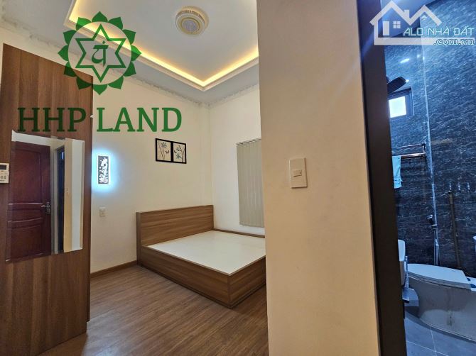 Cần bán gấp nhà vị trí 2 đường Nguyễn Ái Quốc, gần trại giam B5 - 5
