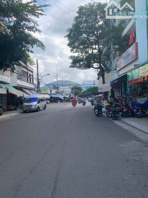 Bán Nhà Đẹp (Căn Góc) Đường Lớn -  Phường Nam Nha Trang Khánh Hòa Cách Biển TRần Phú 900m - 5
