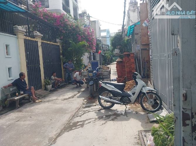 Bán nhà Phạm Đăng Giảng và Lê Trọng Tấn,HXH, 4x16(64m2), 2 Tầng, 3PN, chỉ 4 tỏi hơn xíu - 5