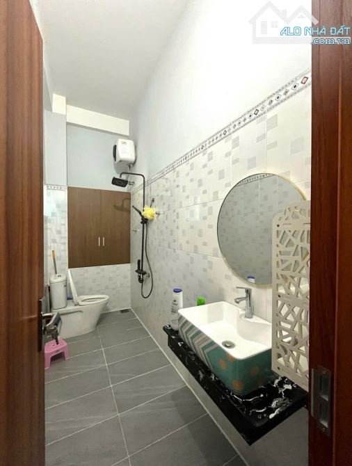 BÁN NHÀ 3 TẦNG - FULL CÔNG NĂNG - KHU VỰC TRUNG TÂM TP ĐÀ NẴNG - 6