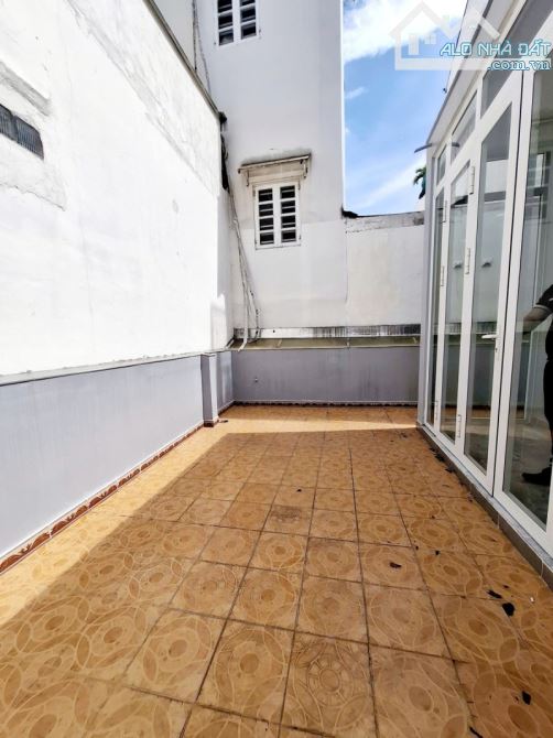 BÁN NHÀ HẺM ÔTÔ NGỦ TRONG NHÀ - DƯƠNG ĐÌNH NGHỆ QUẬN 11 - GẦN VÒNG XOAY LÊ ĐẠI HÀNH, 75M2 - 6