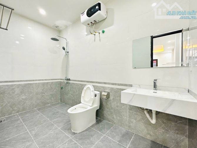 Bán nhà chợ Hàng 45m 3,5 tầng hướng Bắc giá 3 tỷ 390 - 6