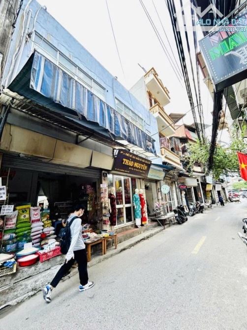 Giáp Bát, diện tích 54m, 2tầng, MT 9m, giá 13.5 tỷ Hoàng Mai