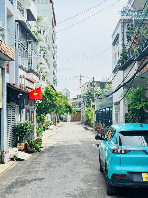 Bán CHDV Hẻm 8m – HĐT 35 Triệu/Th– Đ Phạm Văn Chiêu, P14, – DT 4x17M-4 Lầu giá 7,9 tỷ TL - 6