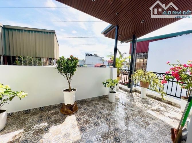 Bán nhà cực hiếm Minh Khai, DT 50m2 x 5T, MT 6m, sát mặt phố, thang máy, chỉ 12 tỷ 4 - 6
