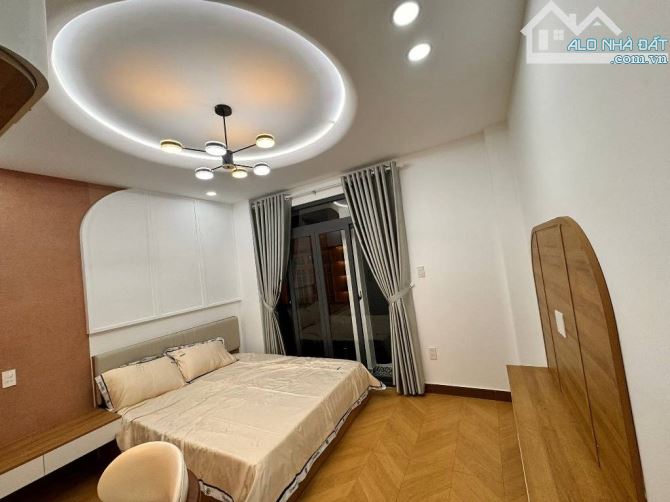 5 TẦNG BTCT HẺM XE HƠI THÔNG BÙI HỮU NGHĨA PHƯỜNG 2 QUẬN BÌNH THẠNH DT: 4/5.5*11M- 8 TỶ 85 - 6
