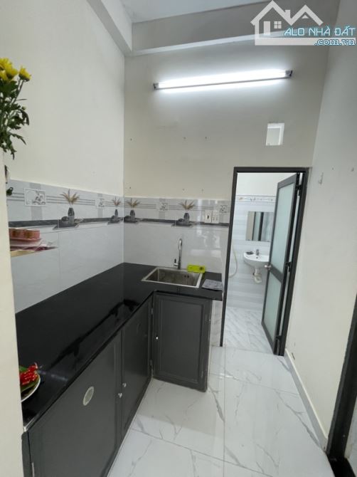 Cực kỳ hiếm - phân khúc 4 tỷ có hẻm ô tô ra vào thoải mái - kế Bàu Cát, Âu Cơ, Đồng Đen - 6
