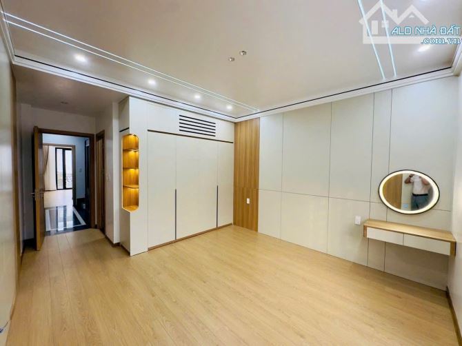 🎁B.á.n Nhà 5 tầng Thang Máy_ Rẻ Đẹp tuyến 2 Lê Hồng phong. Chỉ sau dẫy mặt đường - 6