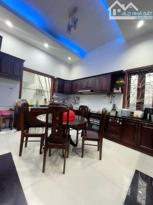 Bán căn biệt thự Vĩnh Điềm Trung đường C1 Diện tích: 280m2 Hướng: Tây Nam. tp Nha Trang - 7
