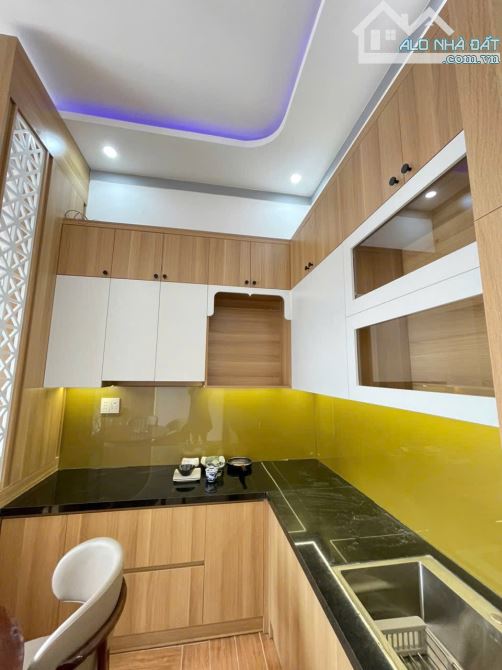 NHÀ FULL NỘI THẤT HẺM NGUYỄN TUÂN: GIÁ 2.35 tỷ - 7