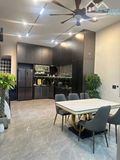 BÁN Nhà Đẹp Góc 2 mặt tiền Nguyễn Bá Học ,Gần Vincom Biên Hoà - 7