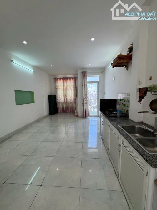 Bán nhà 4 tầng hẻm 2,5m qh 5m cách 2/4 chỉ 10m. Vạn Thắng. Ngang 4,15m cách chợ đầm 300m - 7
