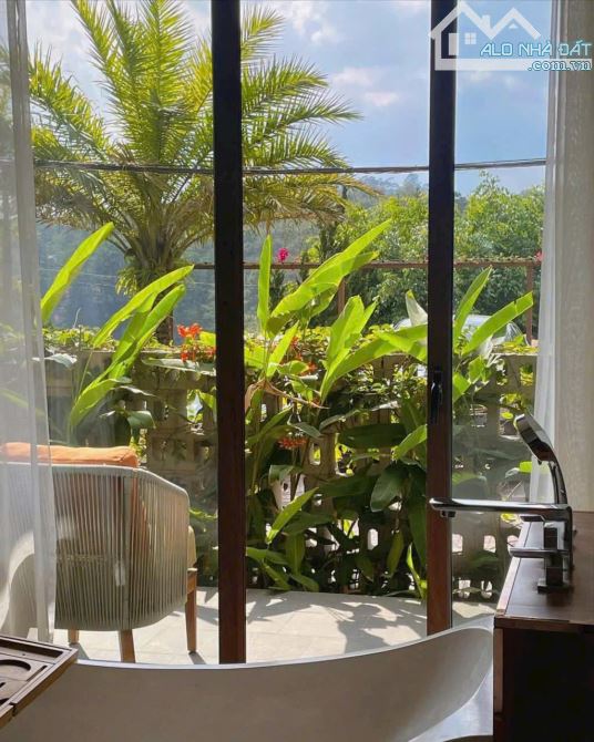 hu resort nghỉ dưỡng  view đồi thông Khe Sanh DT : 11000m2 Giá : 270 Tỷ - 7