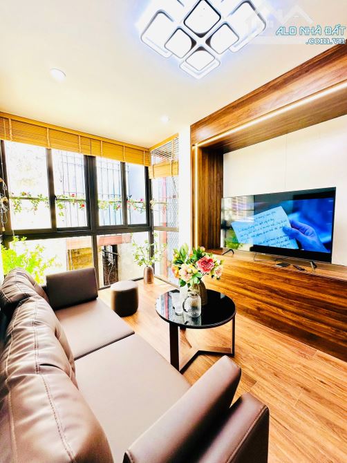BÁN GẤP CĂN HỘ TẬP THỂ VIP1 – 16 TRẦN HƯNG ĐẠO, HOÀN KIẾM. 90M² – 3PN – CĂN GÓC. 4,75 TỶ - 7