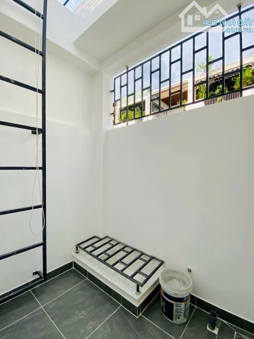 Bán nhà Gò Vấp gần mặt tiền, gần công viên Làng Hoa, 3 tầng BTCT, 43m2, SHR - 7